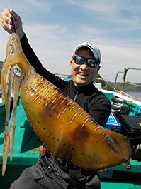 デカイカ　3,700グラム