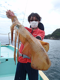 デカイカ　3,890グラム